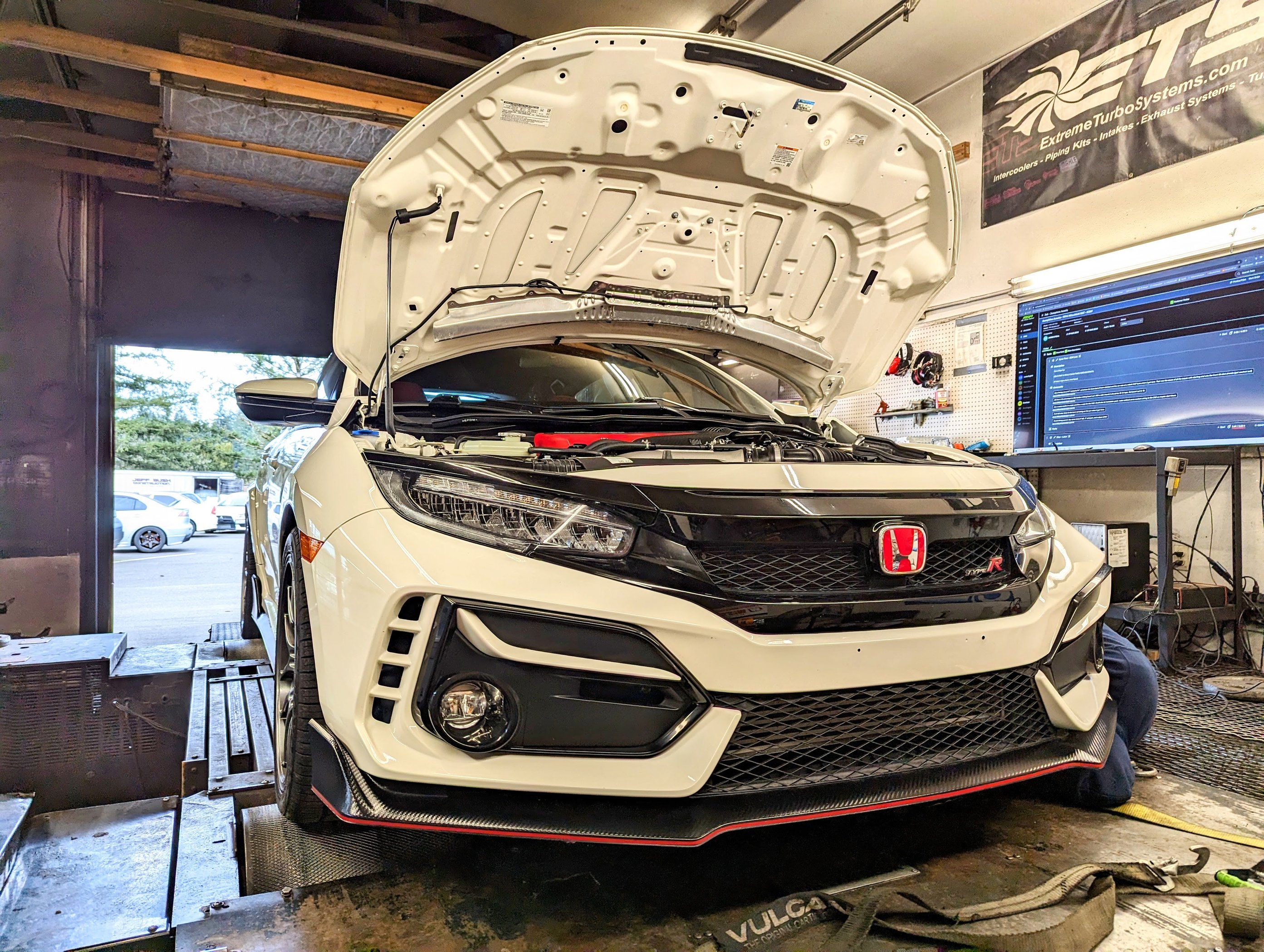 REVIEW - A Few Weeks with the New Cobb AP and Our Civic Type R